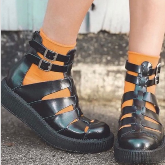 T.U.K platform moto sandal Gladiator style Black TUKskin™ size 7 sold out - Picture 1 of 12